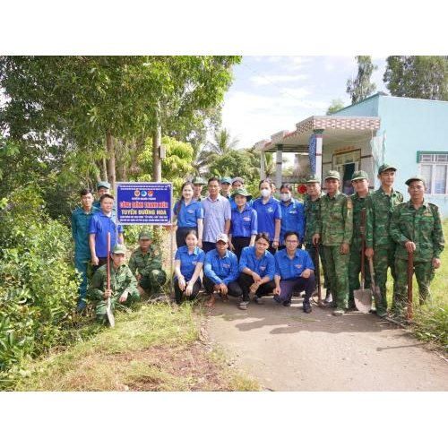 Huyện Đoàn Bàn Giao Công Trình Thanh Niên Tuyến Đường Hoa